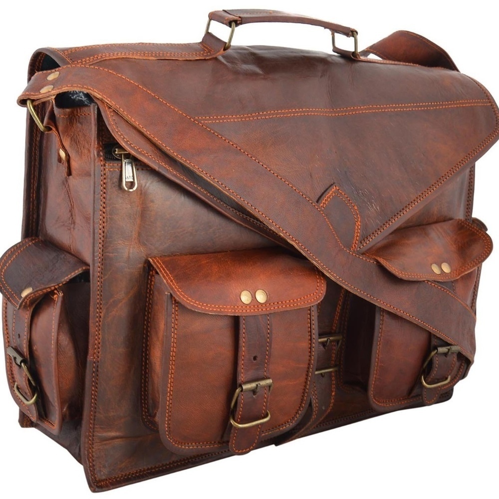 FineGoods Leather Messenger Bag